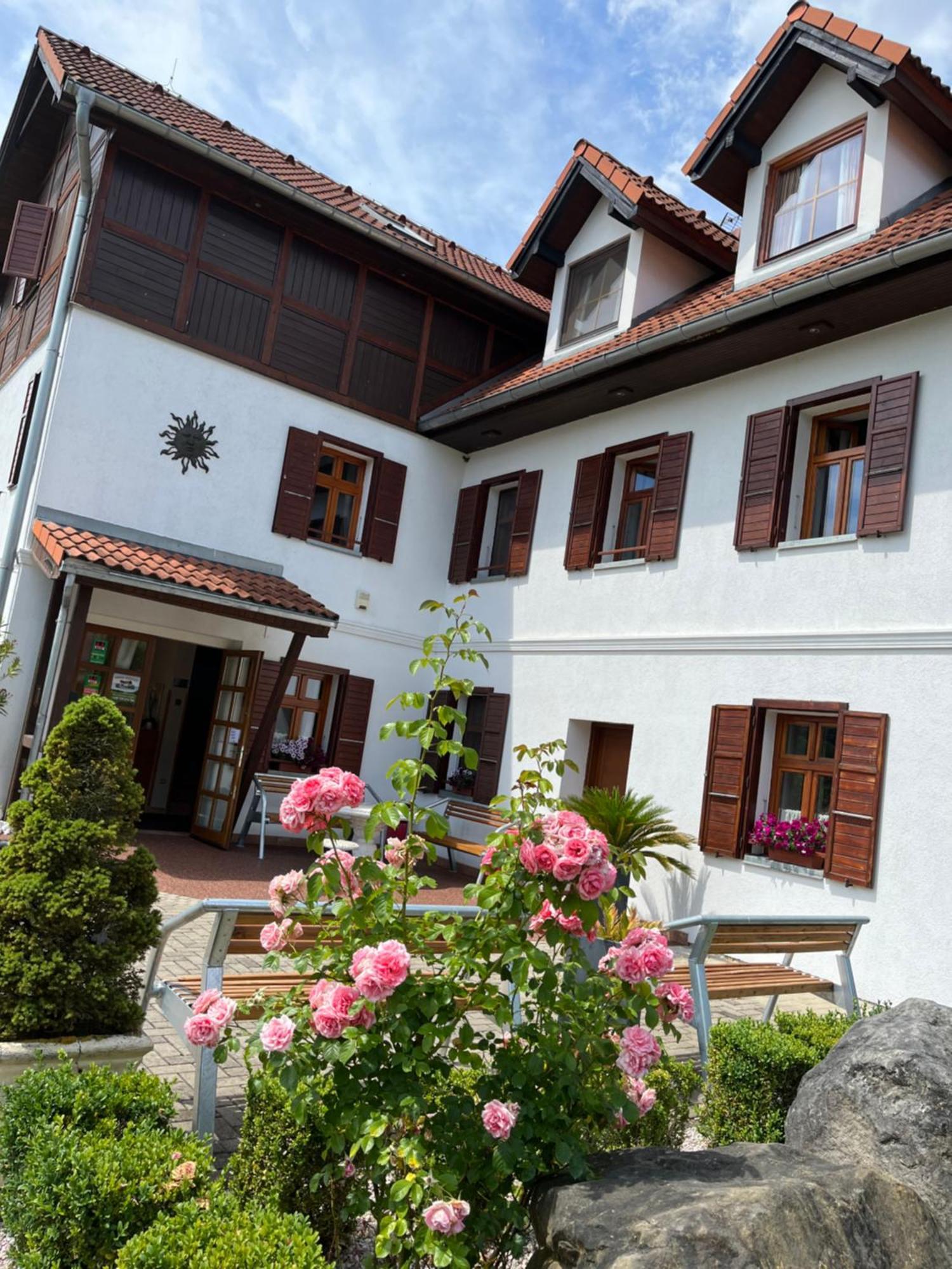 Rosalka Apartment